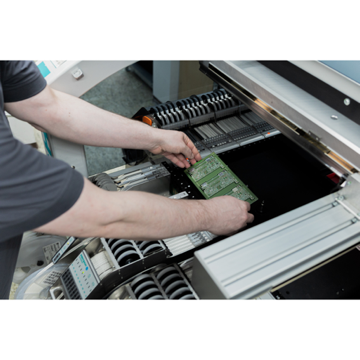 GeBE Picture Mitarbeiter (w/m/d) für die Elektronikfertigung in Vollzeit